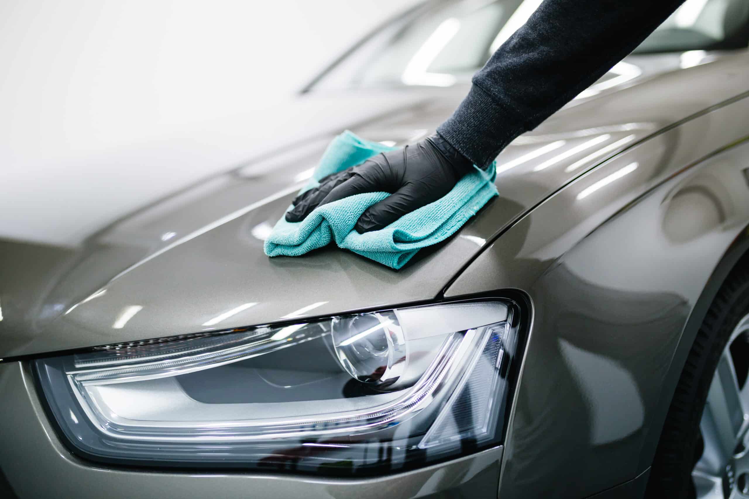 A professionals car cleaning with microfiber cloth | Columbia Auto Care and Car Wash